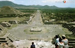 PLaza de la luna - mexico